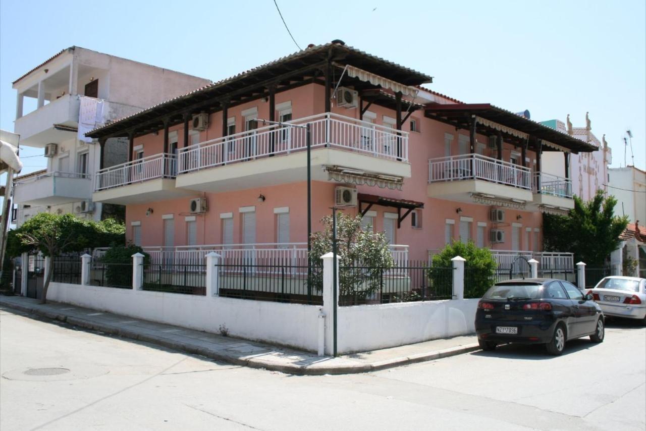 Sarti Center Studios Εξωτερικό φωτογραφία