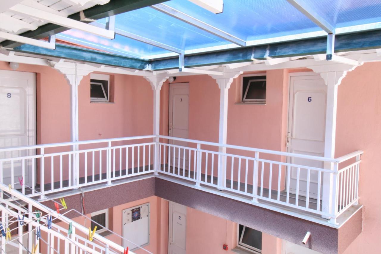 Sarti Center Studios Εξωτερικό φωτογραφία