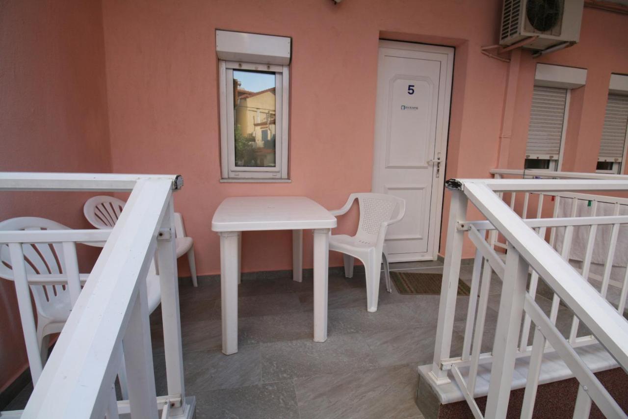 Sarti Center Studios Εξωτερικό φωτογραφία